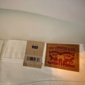 Levi's Cream Mid-Length Shorts